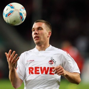 开云电竞平台注册-环保与高速的平衡：F1的绿色转型路径，f1 环保